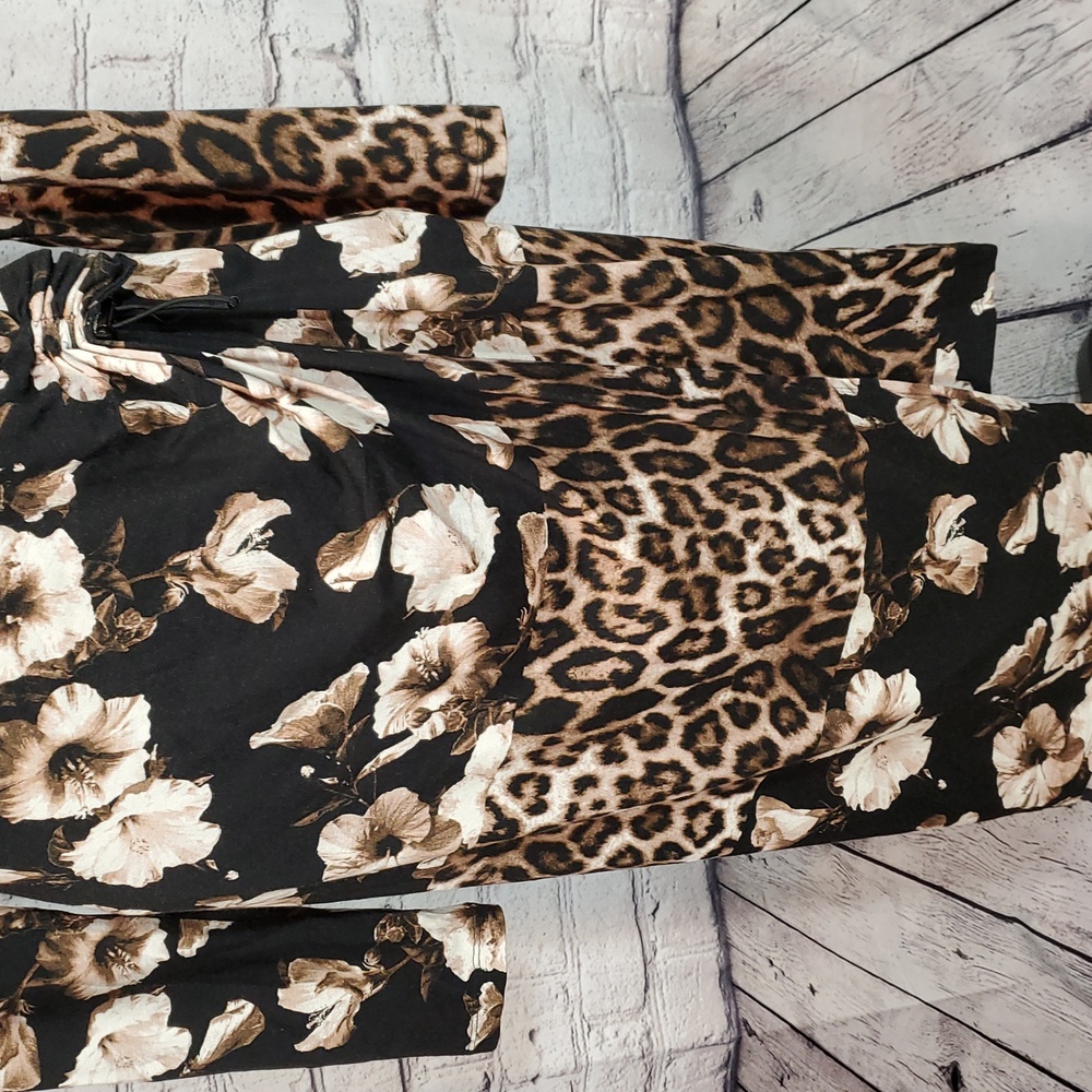 W By Worth Faux-Wrap Dress Floral and Animal Print Size M EUC - Picture 4 of 11